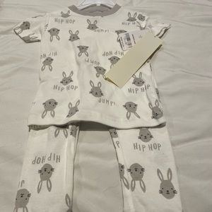 NWT carters bunny pajamas